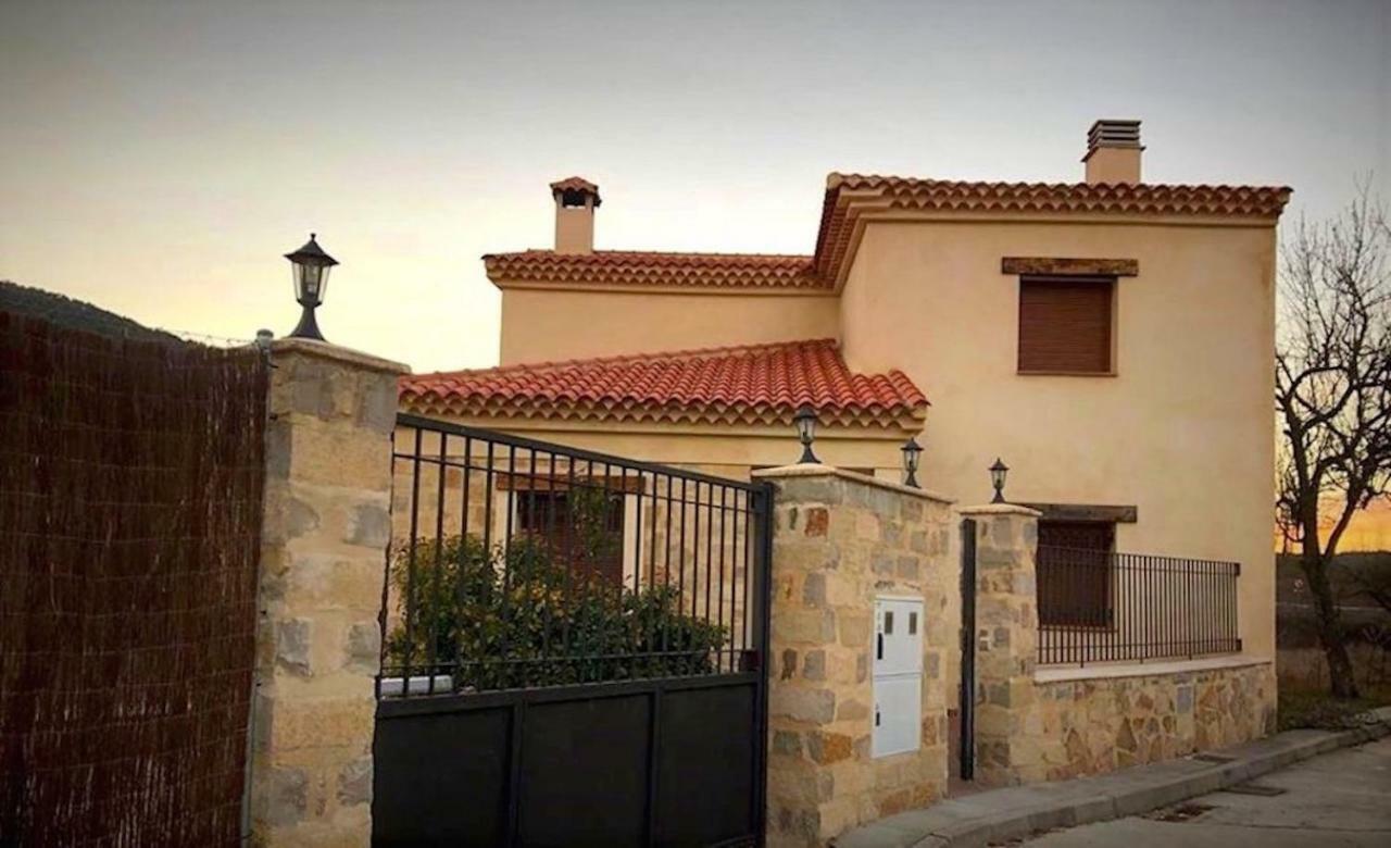 Casa Rural Laguna De Uña Eksteriør billede
